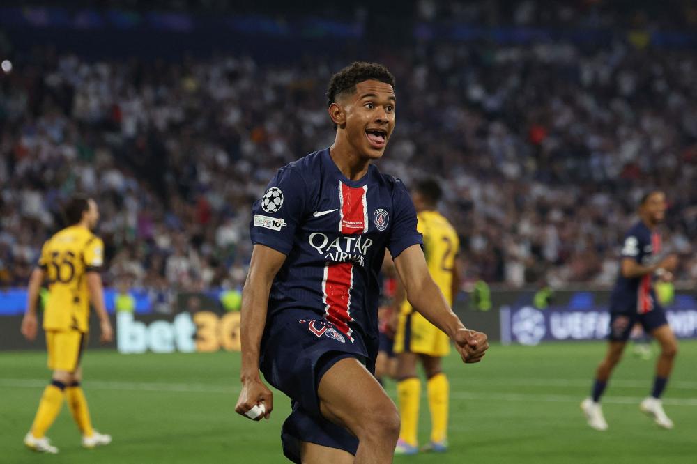 球队逼抢节奏像风暴一样